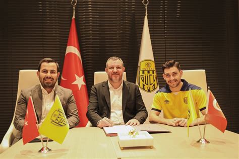 Ankaragücü, Ali Kaan Güneren'in sözleşmesini uzattı - TRT Spor - Türkiye`nin güncel spor haber kaynağı